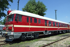 MDa motorkocsi kétkomponenses, oldószeres, időjárásálló, magasfényű zománc MDa motorkocsi kétkomponenses, oldószeres, időjárásálló, magasfényű zománc